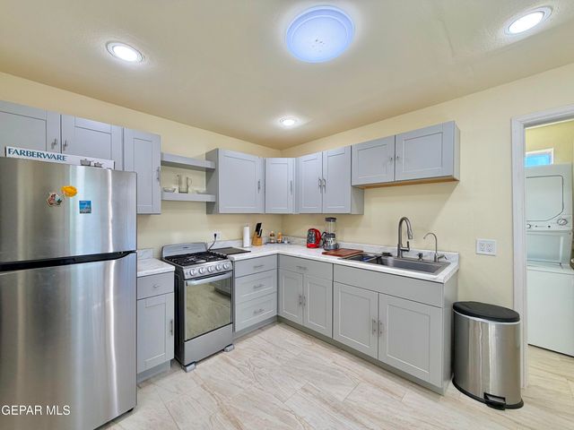 2452 W O'Hara Road, Anthony, NM 88021