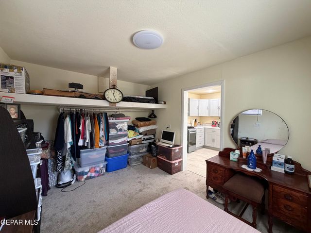 2452 W O'Hara Road, Anthony, NM 88021