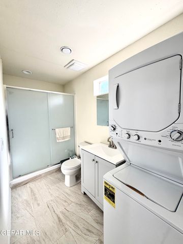 2452 W O'Hara Road, Anthony, NM 88021