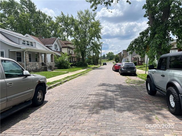 1410 Carlisle Avenue, Dayton, OH 45420