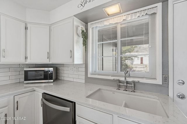 328 S Paseo Quinta Apt B, Green Valley, AZ 85614