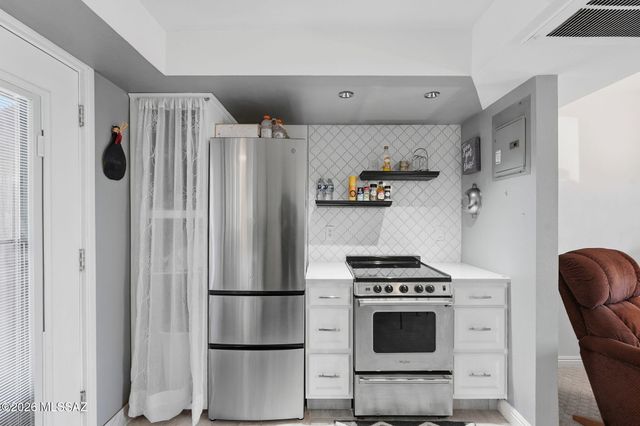 328 S Paseo Quinta Apt B, Green Valley, AZ 85614