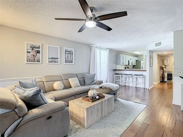 14623 PAR CLUB CIRCLE 14623, Tampa, FL 33618