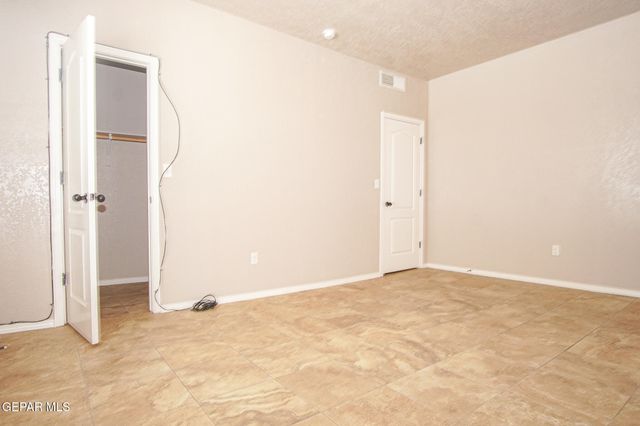 2862 Grant Avenue 3, El Paso, TX 79930