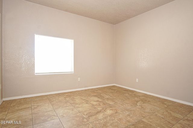 2862 Grant Avenue 3, El Paso, TX 79930