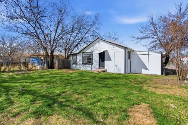 116 E Lipan Drive, Lipan, TX 76462