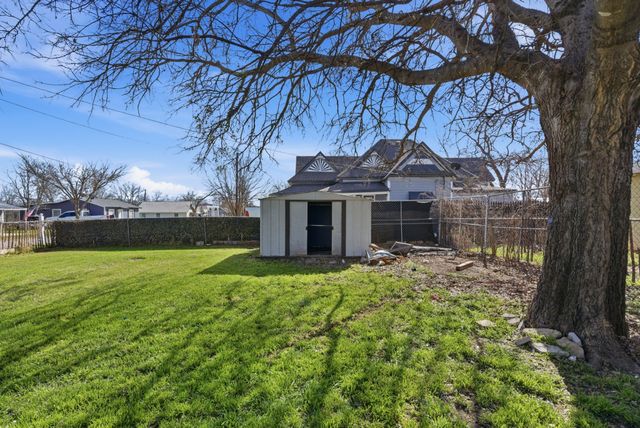 116 E Lipan Drive, Lipan, TX 76462