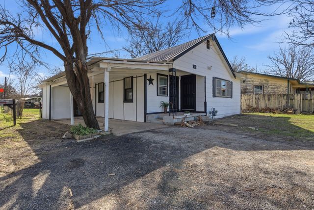 116 E Lipan Drive, Lipan, TX 76462