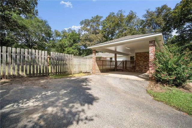 2560 Wedgewood Drive, Semmes, AL 36575