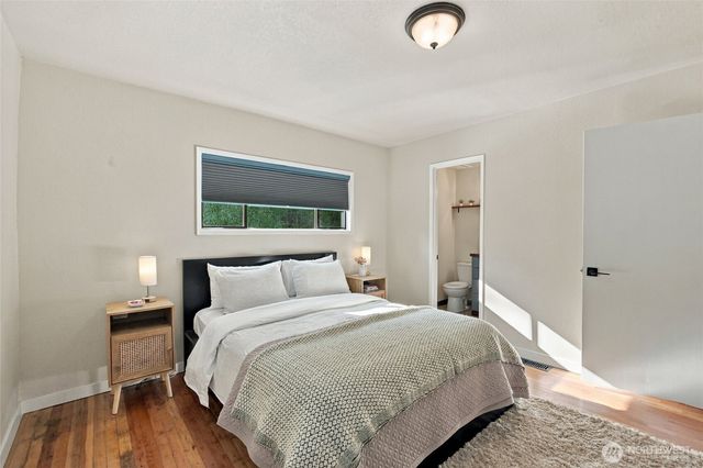 10115 66th Avenue S, Seattle, WA 98178