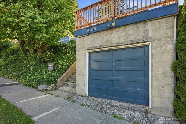 10115 66th Avenue S, Seattle, WA 98178