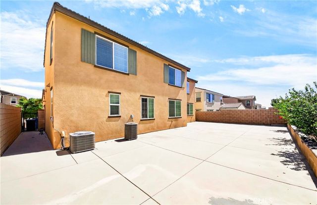 4974 Deer Grass Drive, Fontana, CA 92336