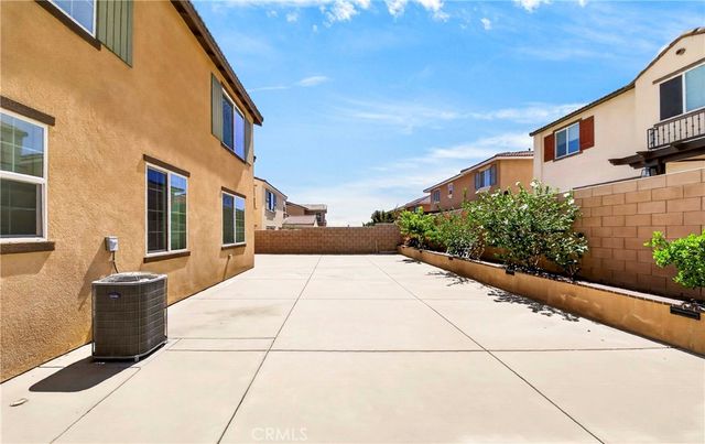 4974 Deer Grass Drive, Fontana, CA 92336