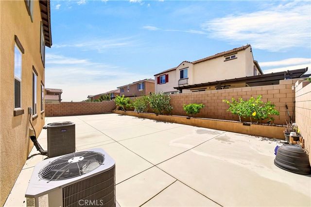 4974 Deer Grass Drive, Fontana, CA 92336