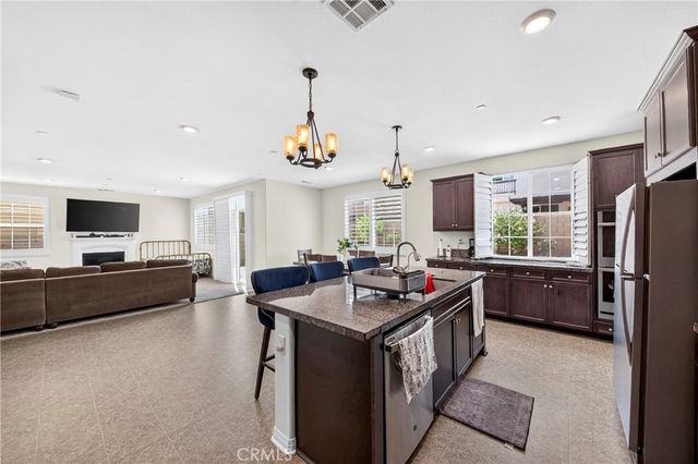 4974 Deer Grass Drive, Fontana, CA 92336