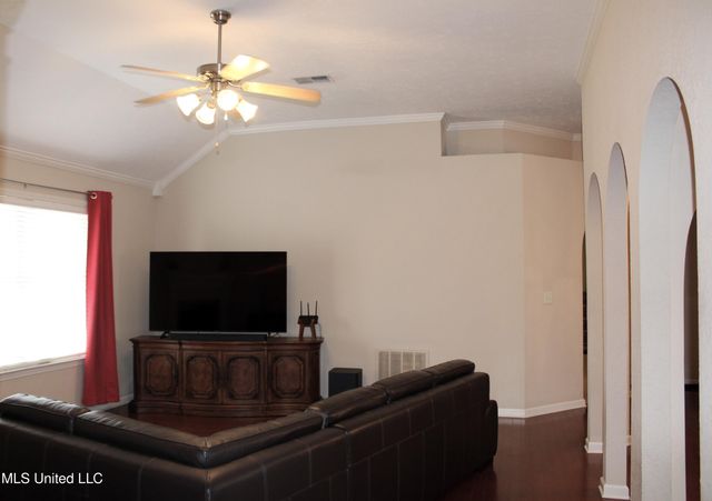 6347 Braybourne Place, Olive Branch, MS 38654