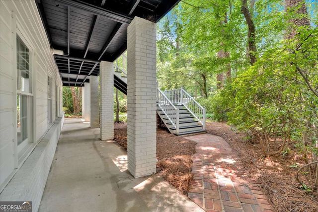 400 OLD IVY Road NE, Atlanta, GA 30342