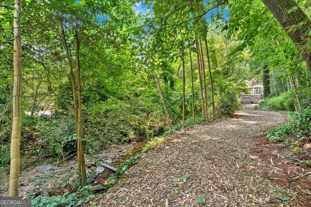 400 OLD IVY Road NE, Atlanta, GA 30342