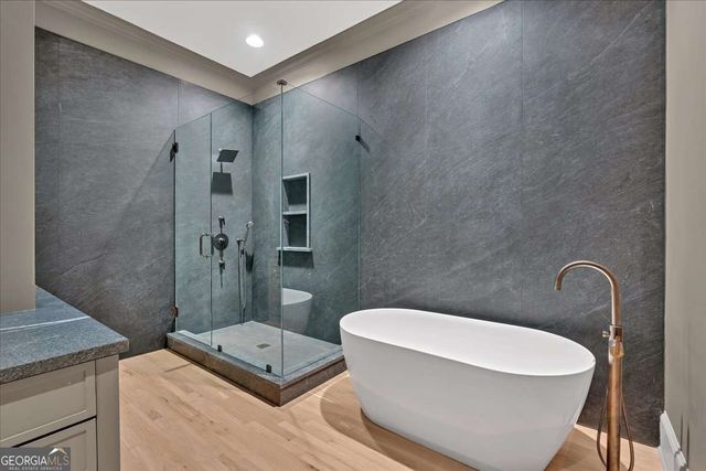 400 OLD IVY Road NE, Atlanta, GA 30342