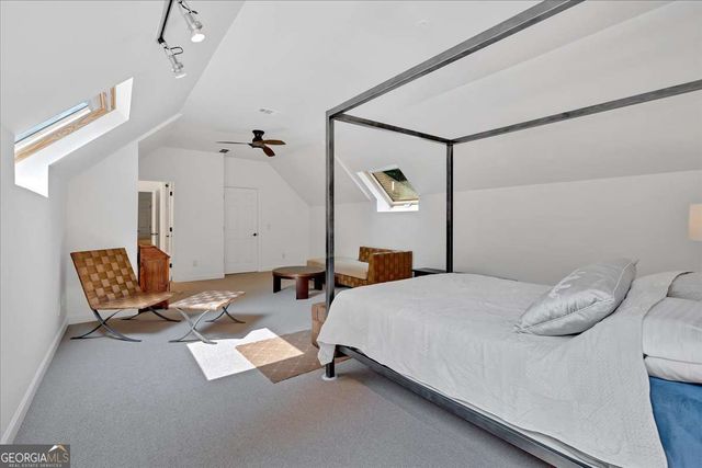 400 OLD IVY Road NE, Atlanta, GA 30342