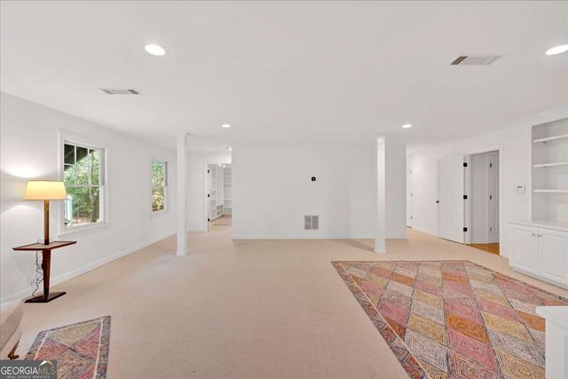 400 OLD IVY Road NE, Atlanta, GA 30342