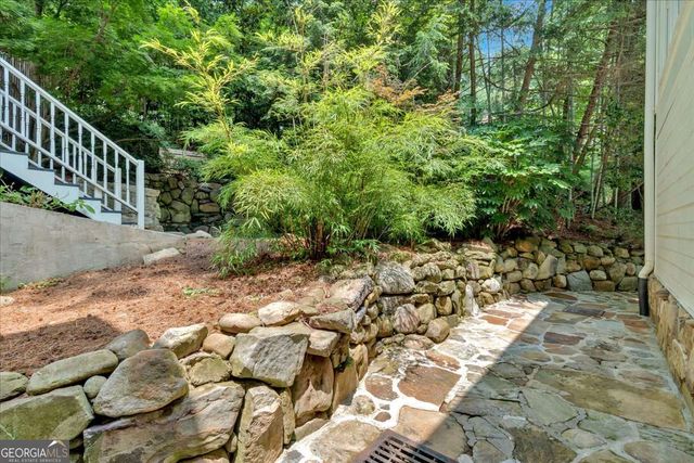 400 OLD IVY Road NE, Atlanta, GA 30342