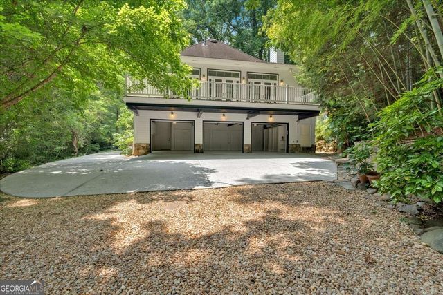 400 OLD IVY Road NE, Atlanta, GA 30342