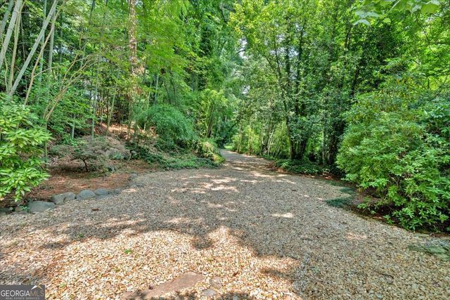 400 OLD IVY Road NE, Atlanta, GA 30342