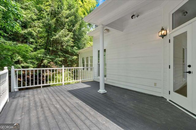 400 OLD IVY Road NE, Atlanta, GA 30342