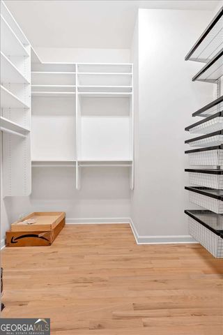 400 OLD IVY Road NE, Atlanta, GA 30342