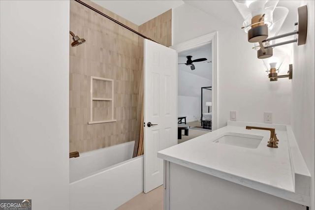 400 OLD IVY Road NE, Atlanta, GA 30342