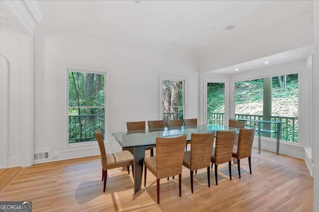 400 OLD IVY Road NE, Atlanta, GA 30342