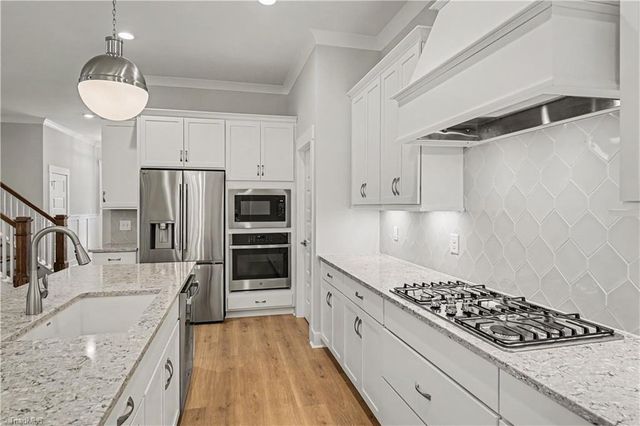 5106 Whaitley Lane, Greensboro, NC 27407