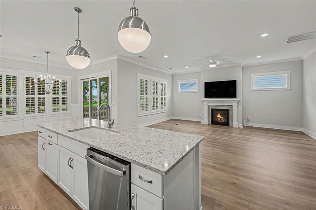 5106 Whaitley Lane, Greensboro, NC 27407