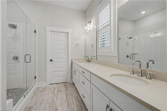 5106 Whaitley Lane, Greensboro, NC 27407