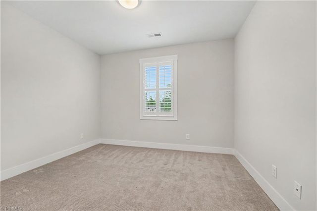 5106 Whaitley Lane, Greensboro, NC 27407