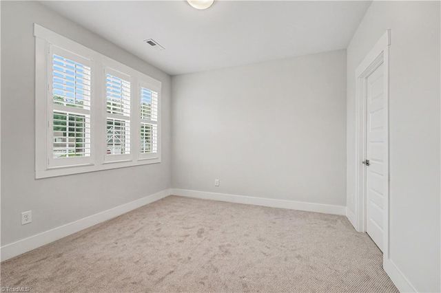 5106 Whaitley Lane, Greensboro, NC 27407
