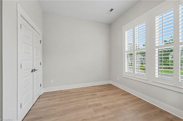 5106 Whaitley Lane, Greensboro, NC 27407