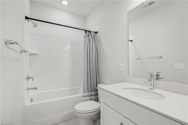 5106 Whaitley Lane, Greensboro, NC 27407