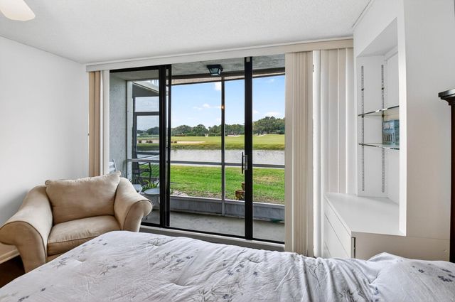 2421 Village Boulevard 106, West Palm Beach, FL 33409