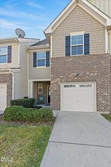 10007 Lynnberry Place, Raleigh, NC 27617