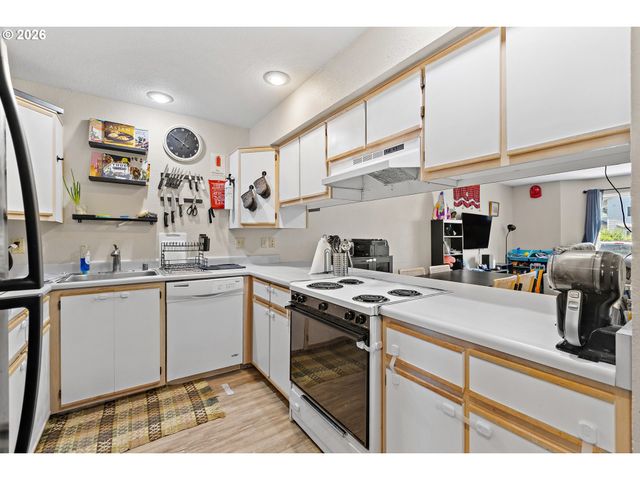 7509 Ne VANCOUVER MALL Dr A5, Vancouver, WA 98662