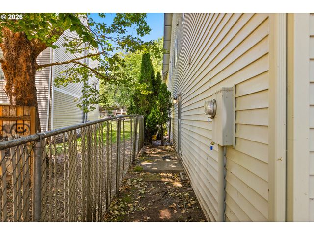 7509 Ne VANCOUVER MALL Dr A5, Vancouver, WA 98662
