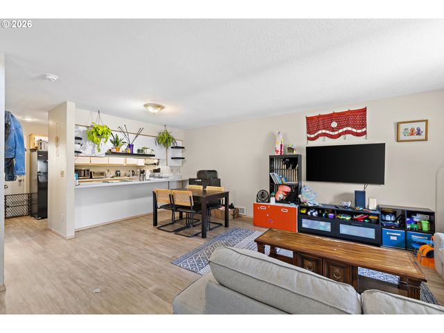 7509 Ne VANCOUVER MALL Dr A5, Vancouver, WA 98662