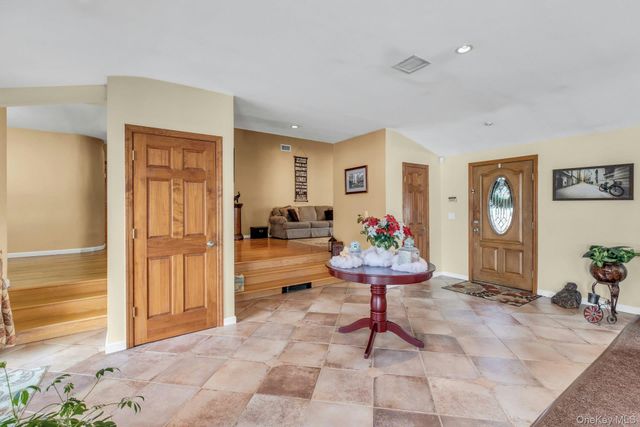 1044 Commack Road, Dix Hills, NY 11746