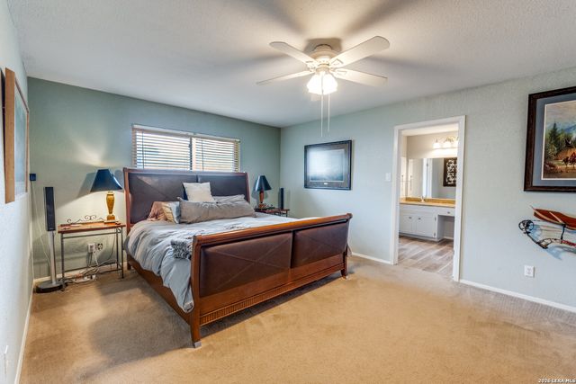 211 FORREST TRL, Universal City, TX 78148