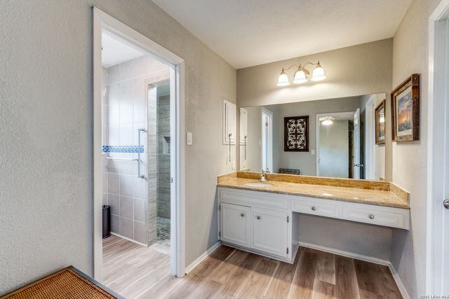 211 FORREST TRL, Universal City, TX 78148