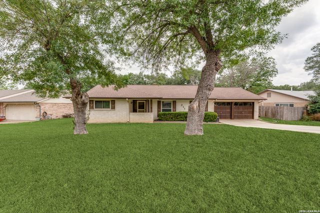 211 FORREST TRL, Universal City, TX 78148