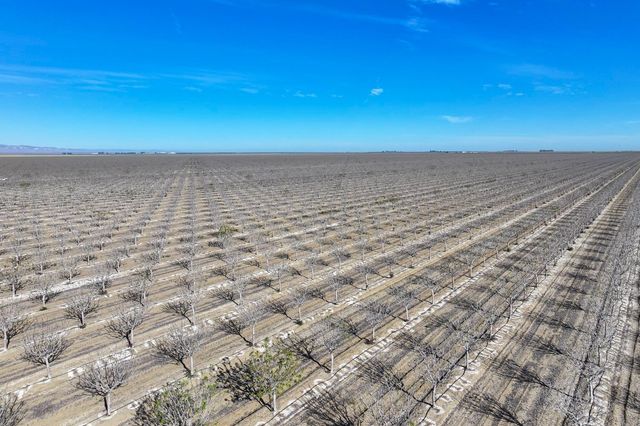 22889 S Colusa Avenue, Five Points, CA 93624