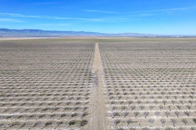 22889 S Colusa Avenue, Five Points, CA 93624